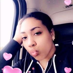 Meet your Posher, Stephanie